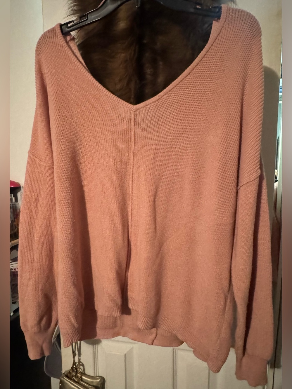 Women's V-Neck Cozy Knit Sweater - Dusty Rose